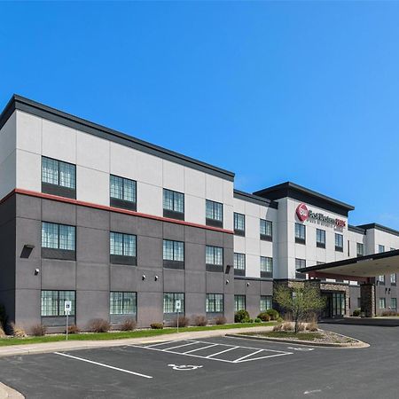 Best Western Plus New Richmond Inn & Suites Exterior photo