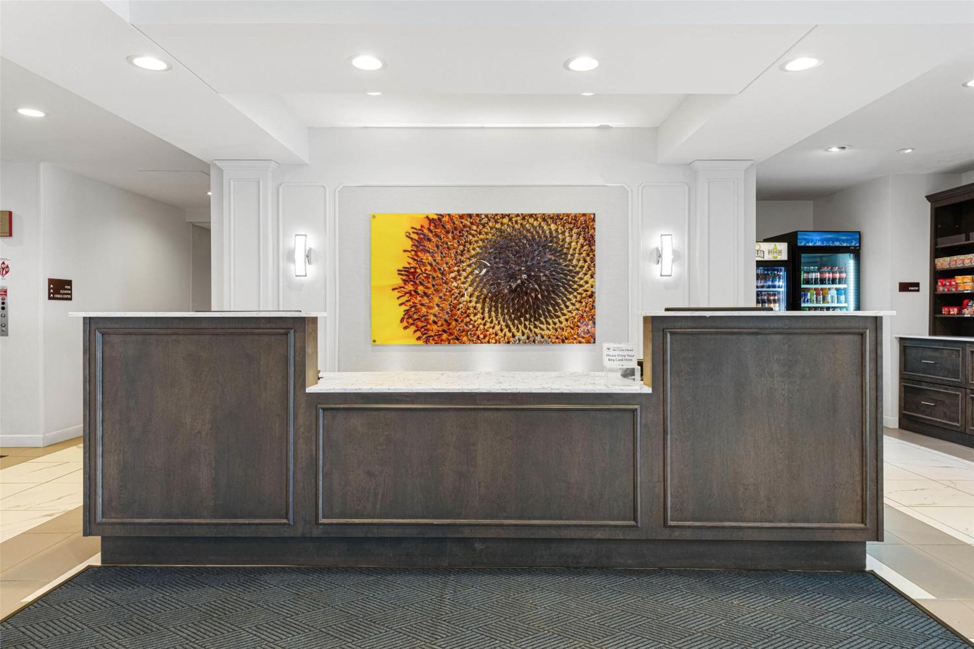 Best Western Plus New Richmond Inn & Suites Exterior photo