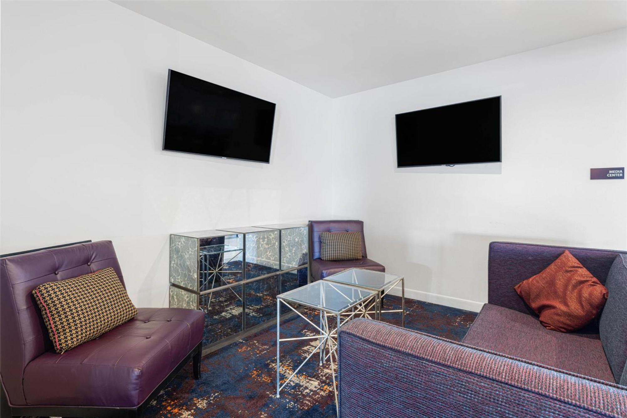 Best Western Plus New Richmond Inn & Suites Exterior photo