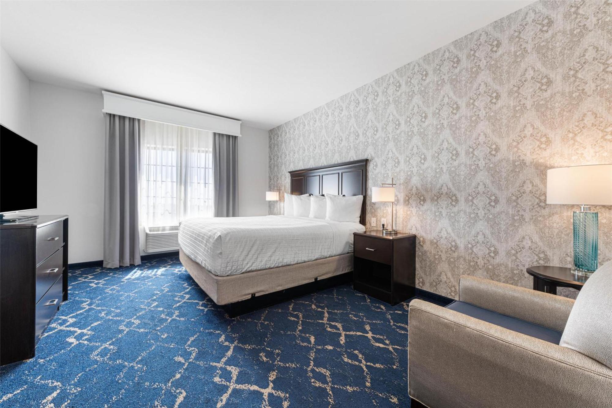 Best Western Plus New Richmond Inn & Suites Exterior photo