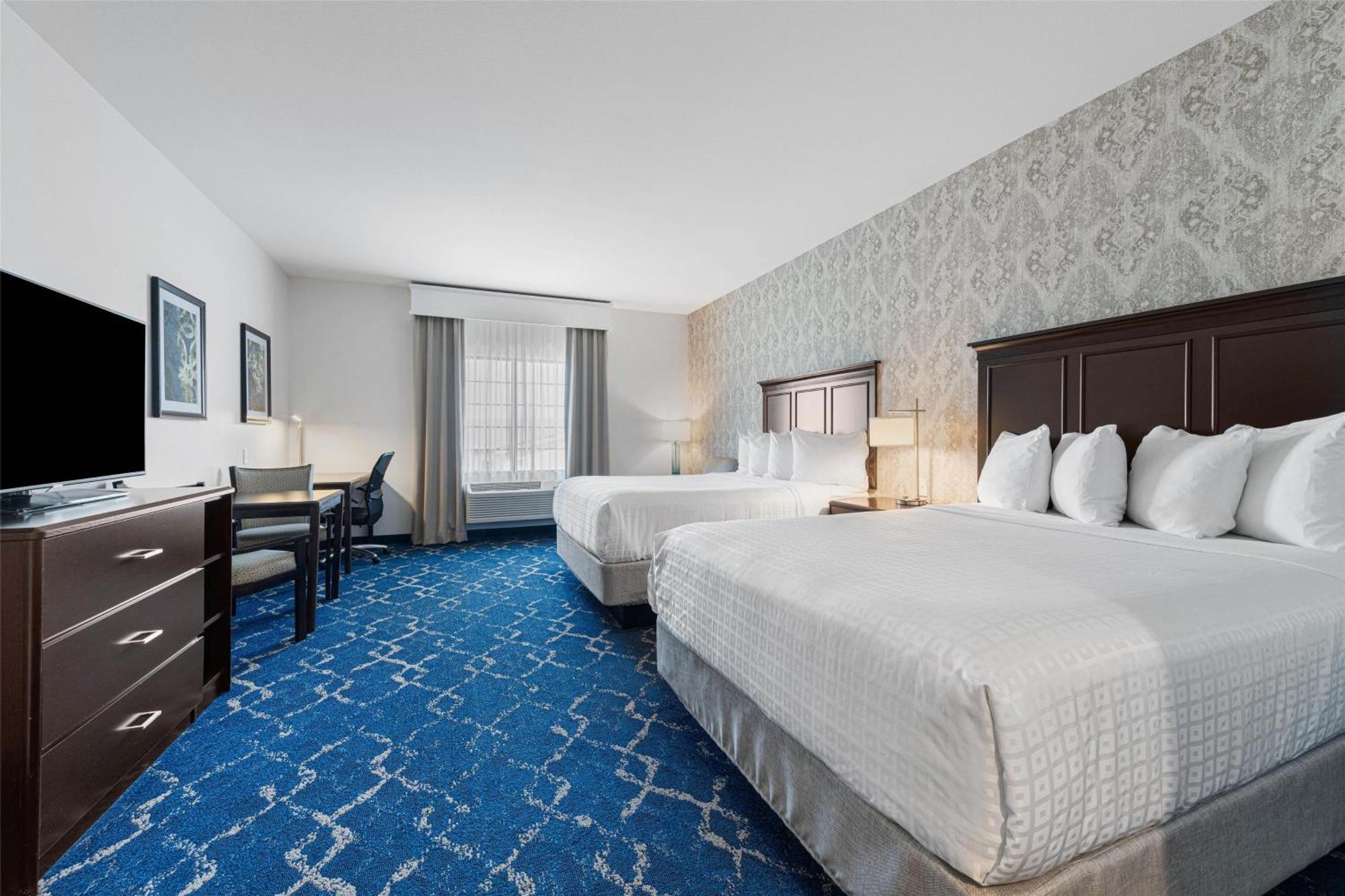 Best Western Plus New Richmond Inn & Suites Exterior photo