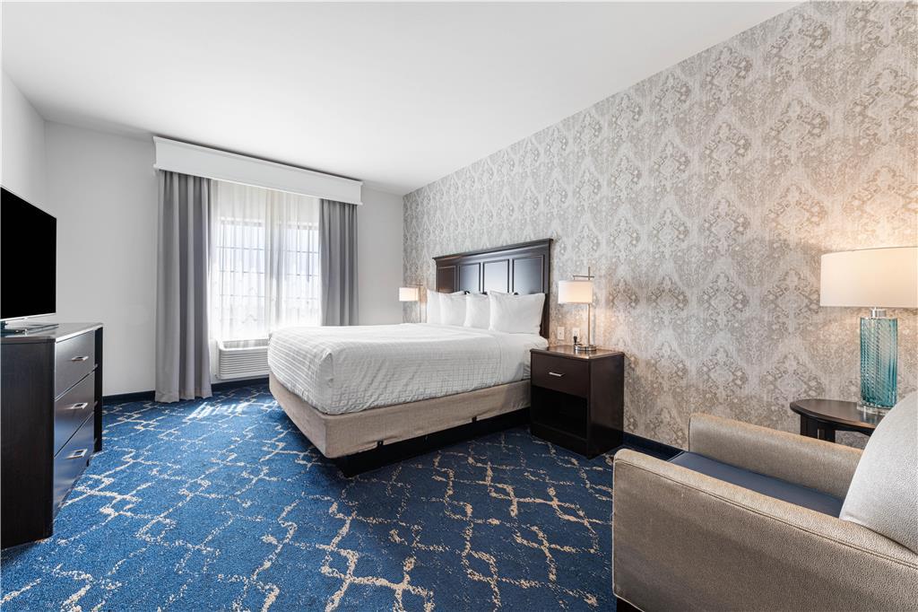 Best Western Plus New Richmond Inn & Suites Room photo